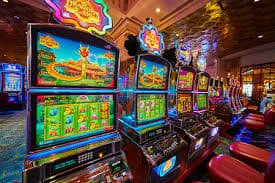 Antarmuka aplikasi mobile jp368 menampilkan menu beranda dengan pilihan taruhan bola, permainan live dealer, dan metode pembayaran